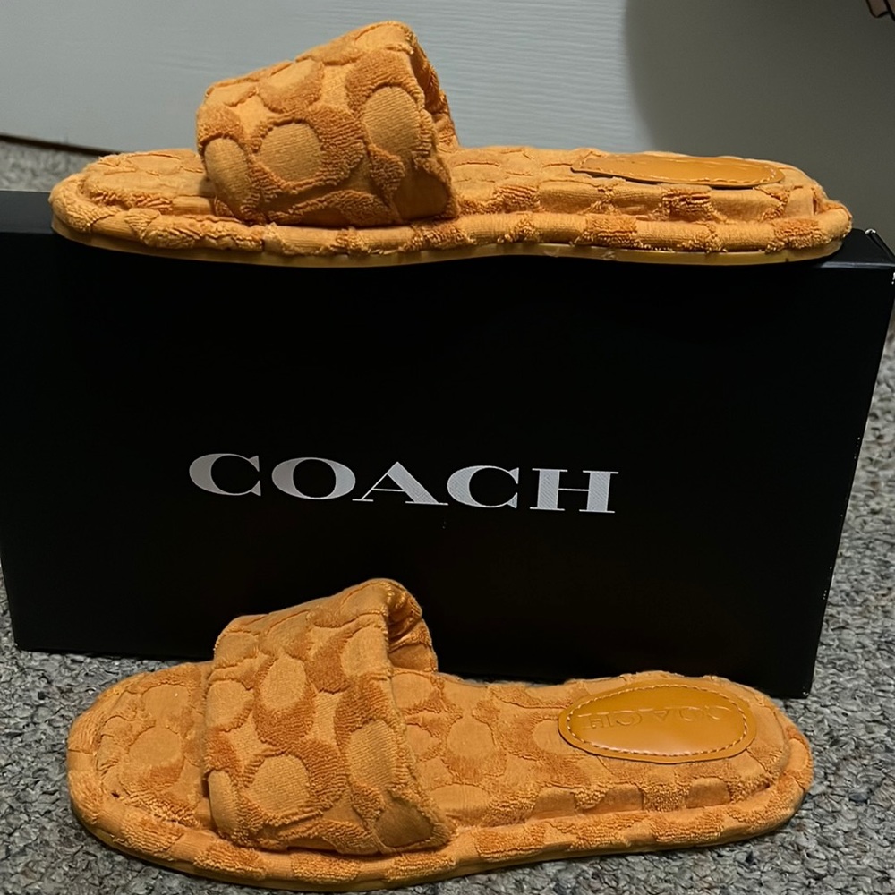 Coach sandals size 7 brand new